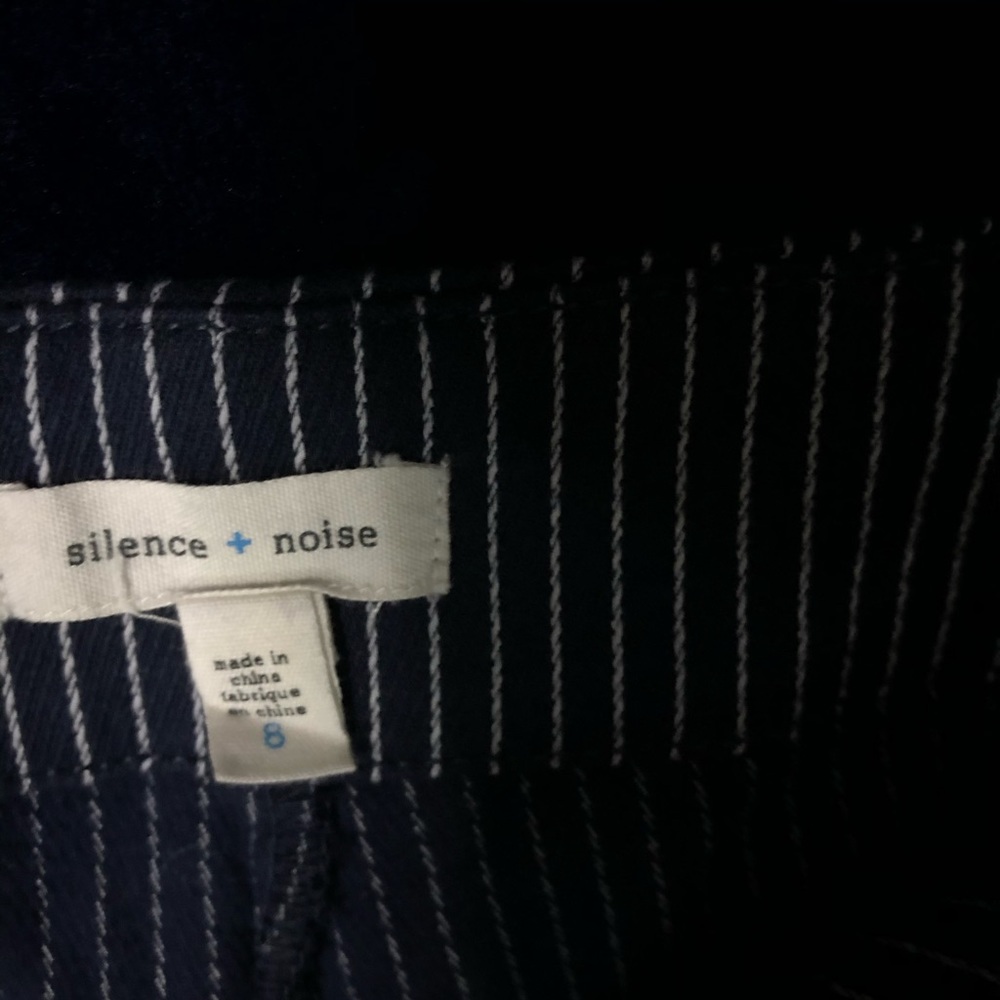 Pants - Picture 3 of 4